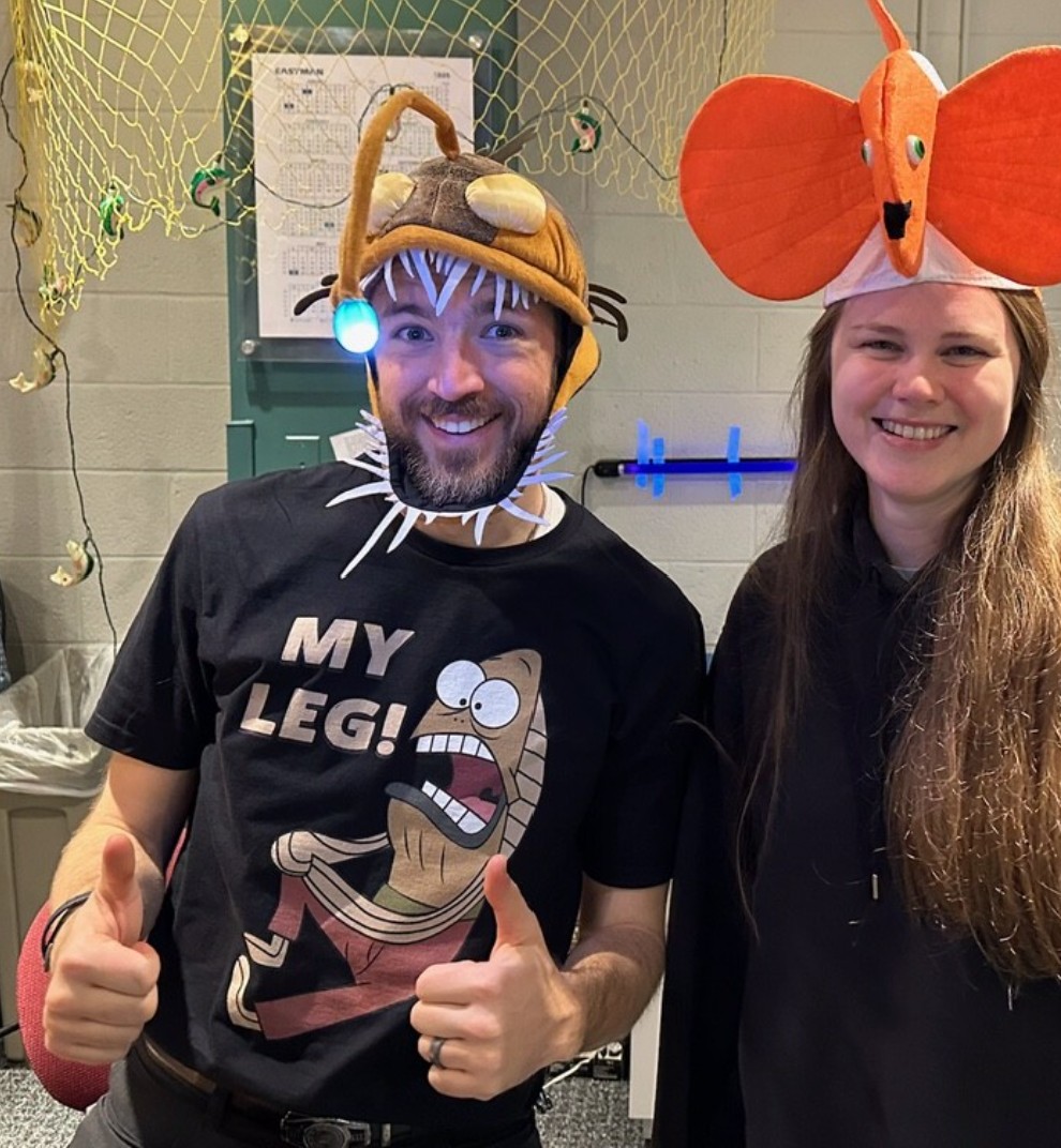 A person and person wearing funny hats

AI-generated content may be incorrect.